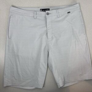 Travis Mathew‎ Performance Golf Shorts Mens 38 Gray Striped 10" Inseam
